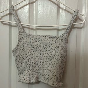 american eagle flower print tank top white with blue and yellow flowers!!
